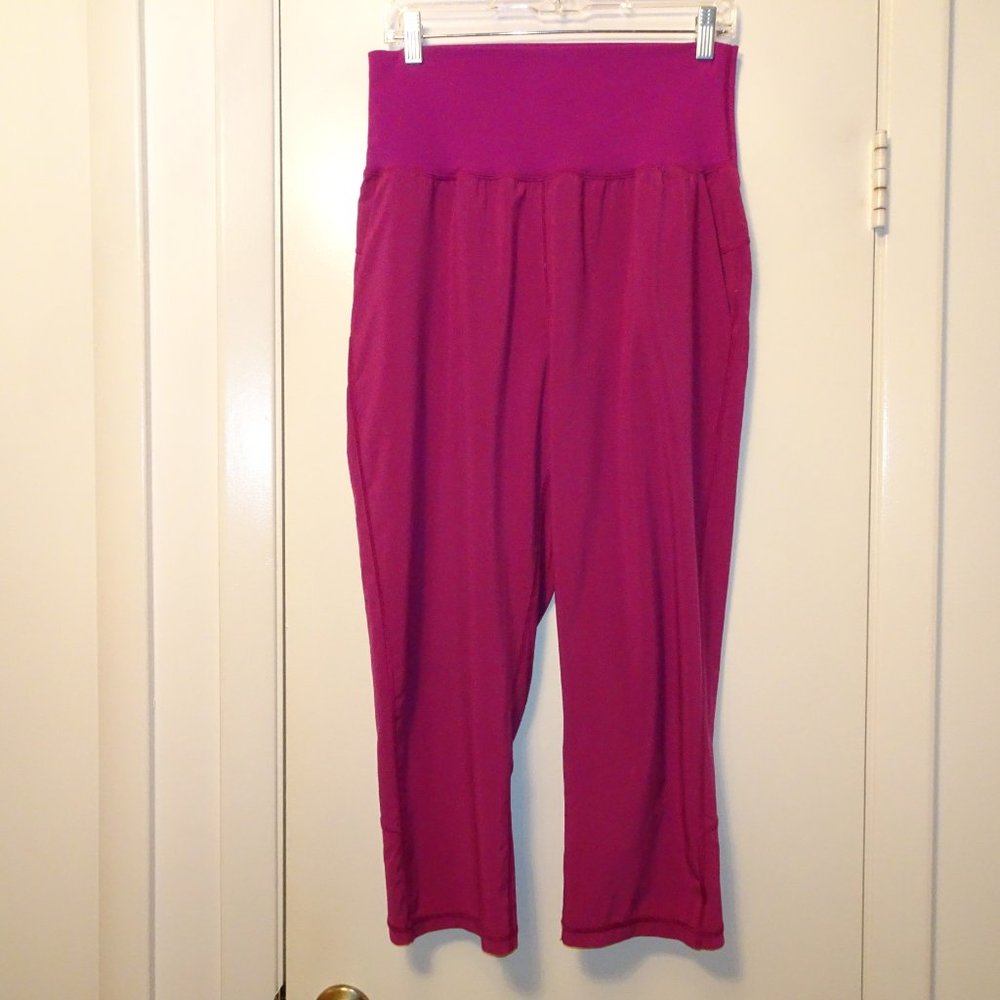 lululemon Tranquil Crops | Regal Plum | EUC | 10